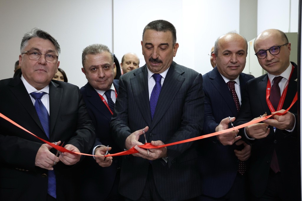 beunde yeni nesil radyoterapi cihazinin acilisi yapildi Rswz92Ql
