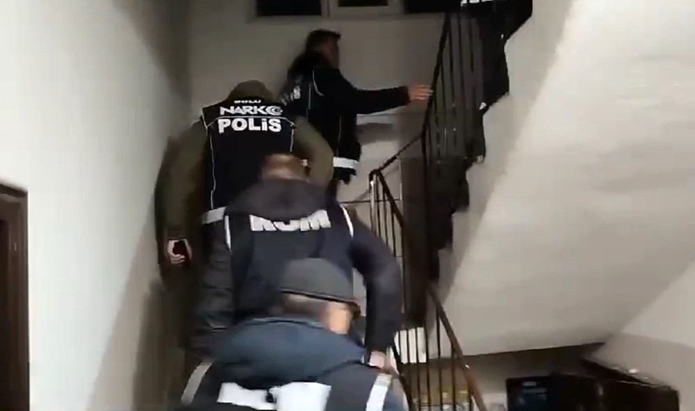 boluda 16 kacak gocmen yakalandi u3k2EOu3