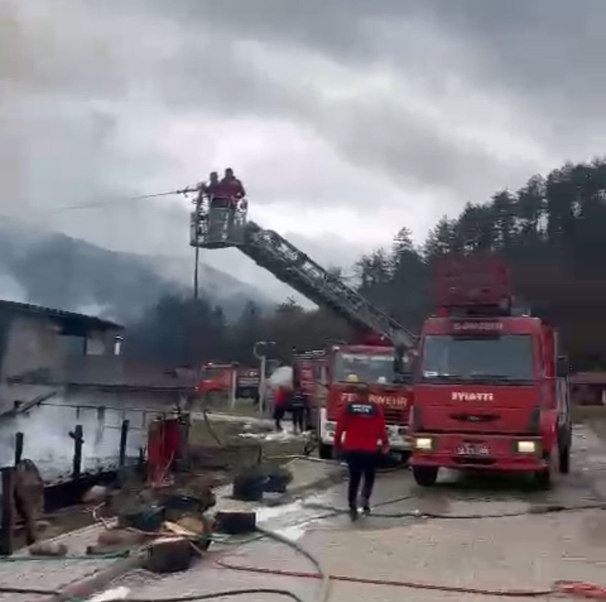 boluda dun faaliyeti durdurulan konaklama tesisinde yangin bfSyqceJ
