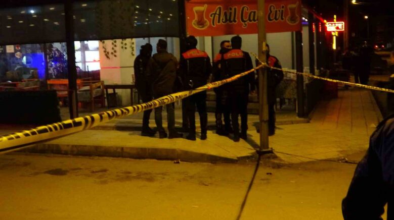 corumda 1 kisi oldurup 4 kisiyi yaralayan sahis yakalandi gYxtBrA8