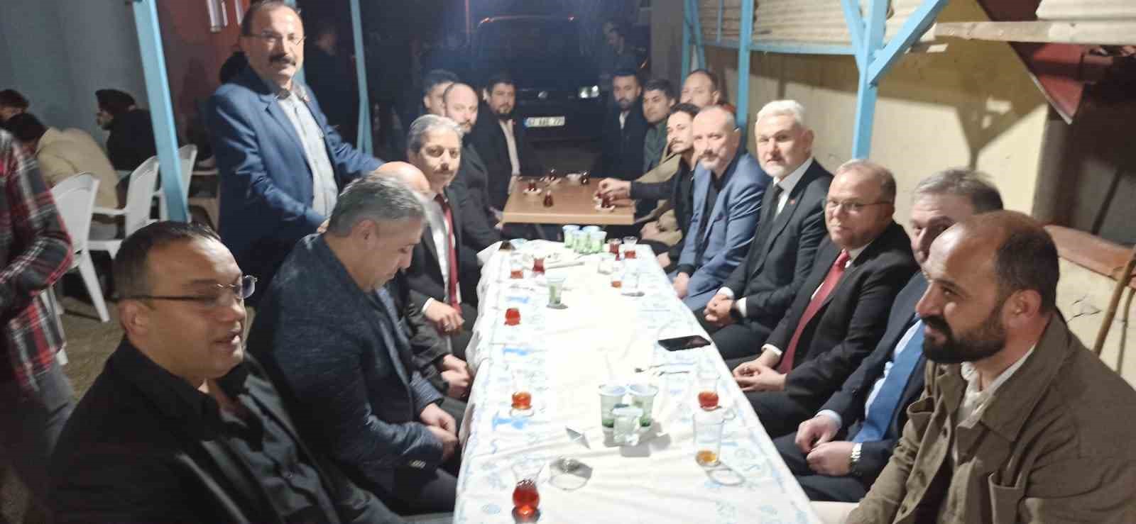devrek mhp ilce baskanligindan iftar programi MK3s3mPK