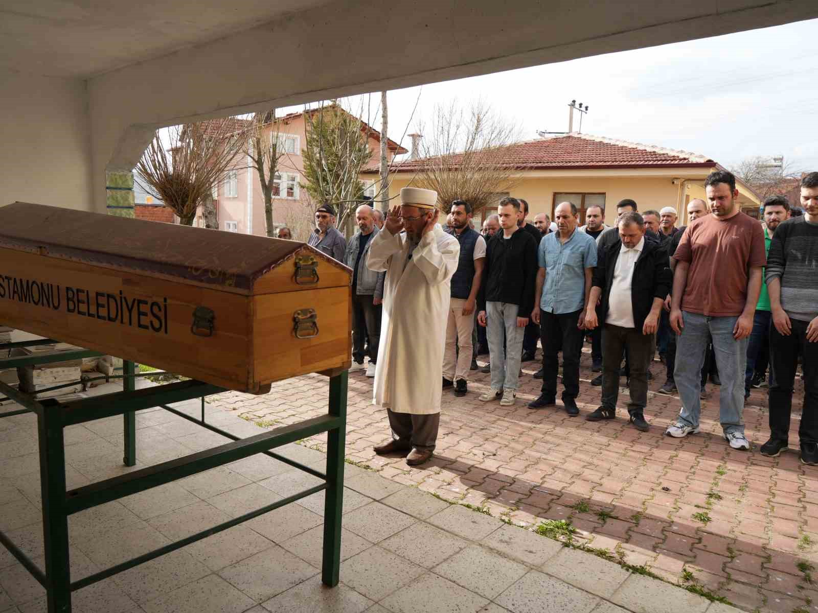 diploma almak icin gitti denizde bogularak can verdi 8wXPjV6b