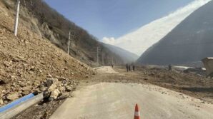 duzcede heyelan meydana geldi IMj6UKJB