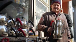 eski mutfak esyalarina 80lik usta ikinci baharini yasatiyor A7XXfMe6