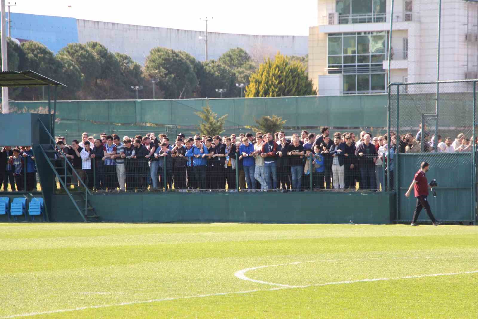 fatih tekkeli trabzonspordan taraftara acik antrenman