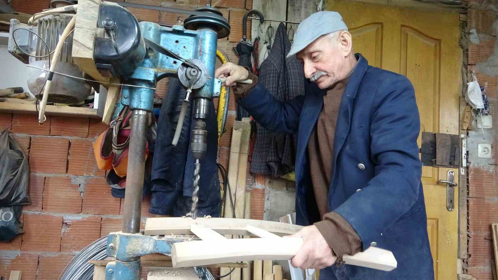 geleneksel ahsap sandalyenin giresundaki son temsilcisi mhcO5333