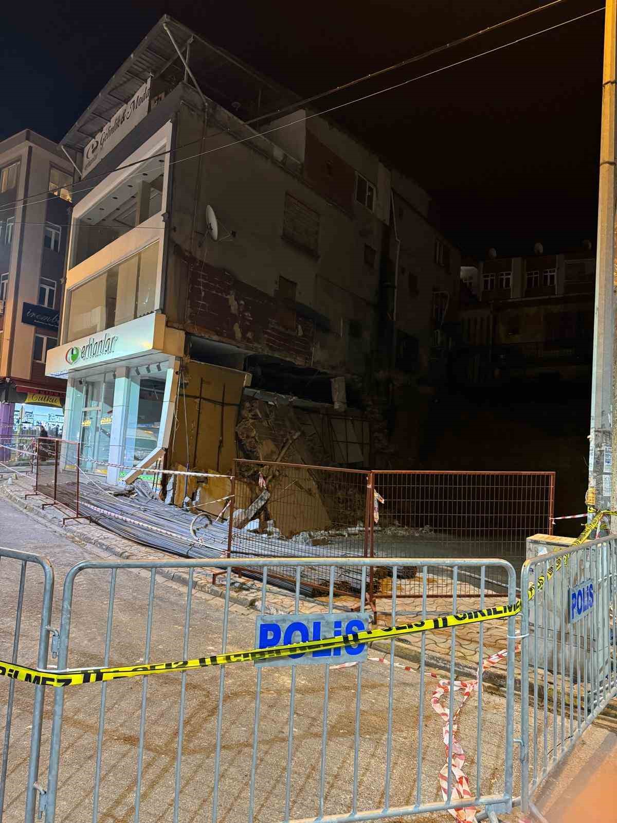 giresunda yikilma tehlikesi bulunan bina bosaltildi G31zBw94