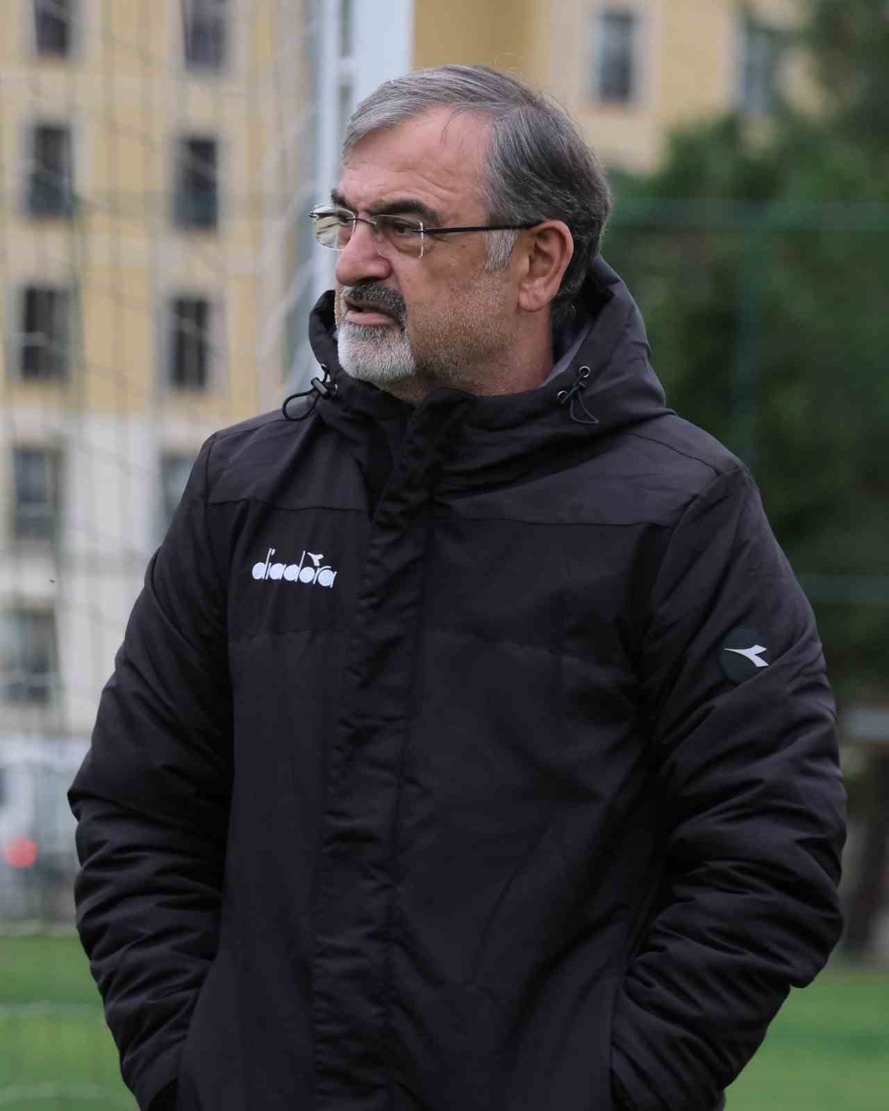 giresunsporda teknik direktor degisti