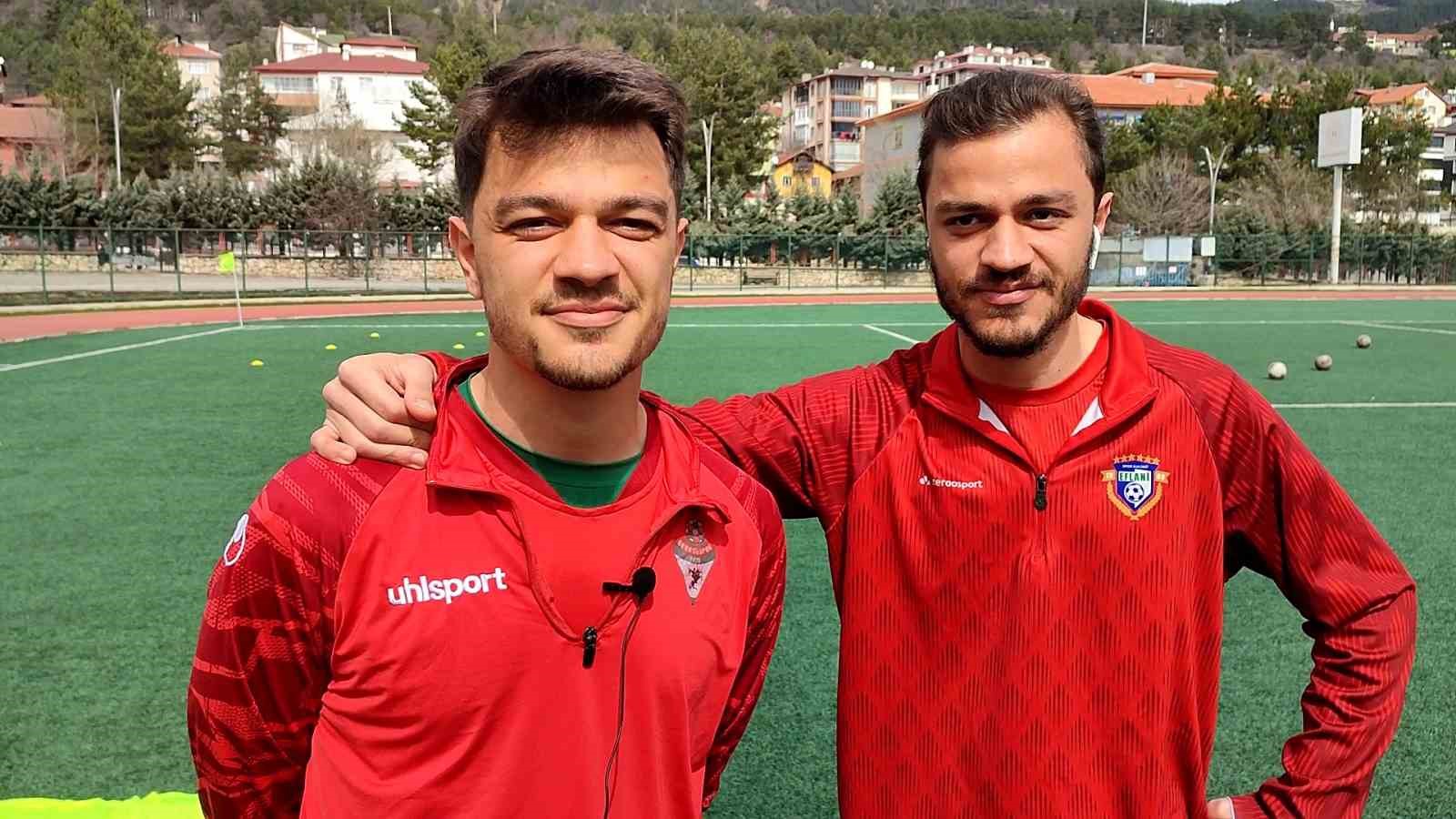 ikiz kardesler yesil sahada birbirine rakip oldu csUuP5fN