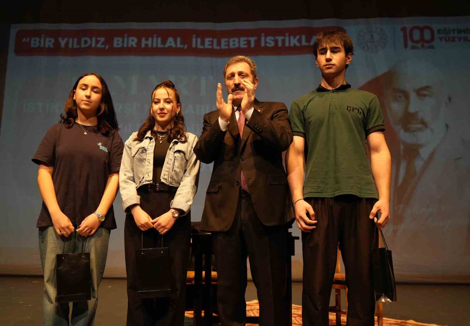 istiklal marsinin kabulu ve akifi anma programi