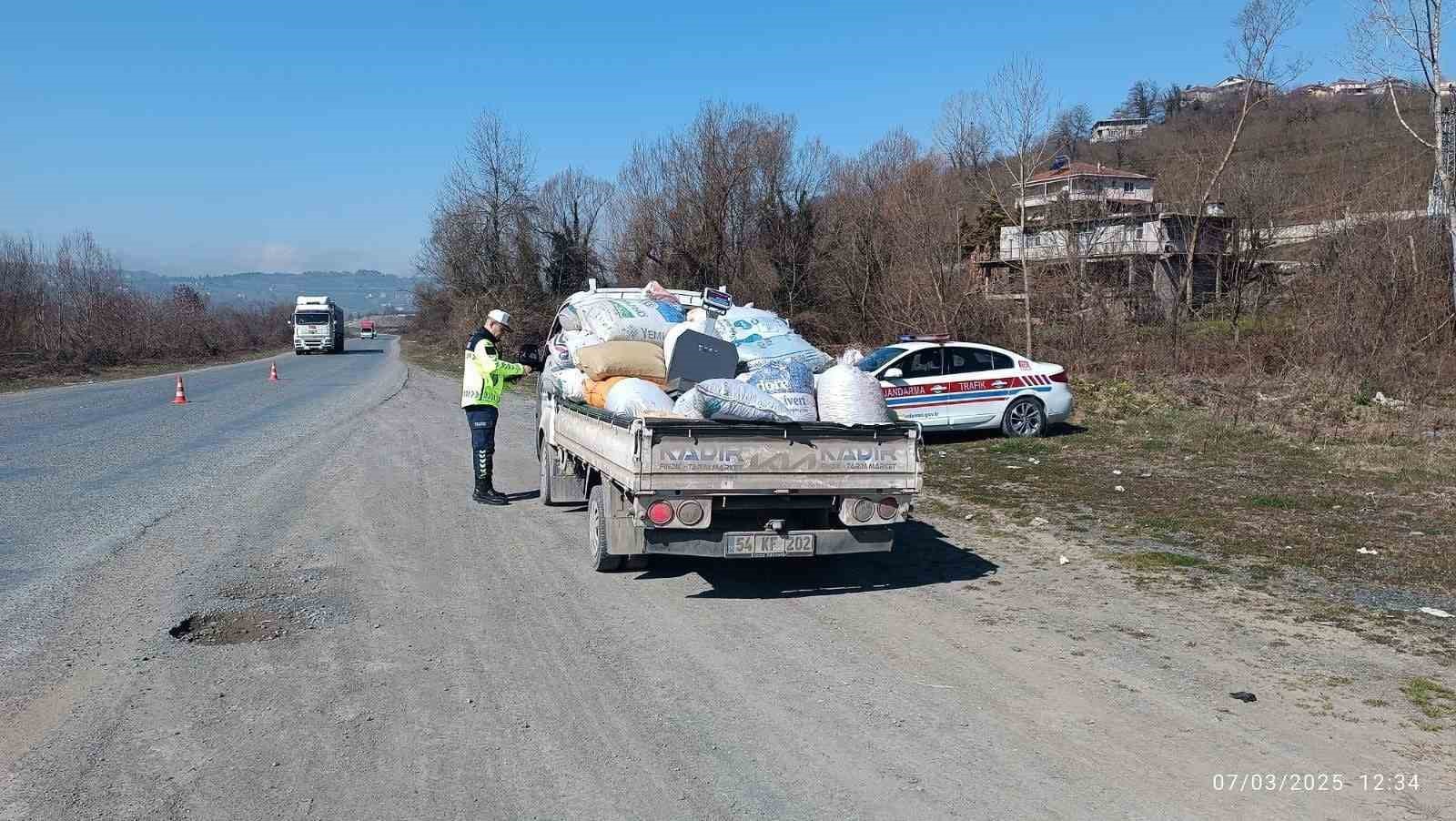 jandarma ve emniyetten huzur uygulamasi VqQzV9Ws