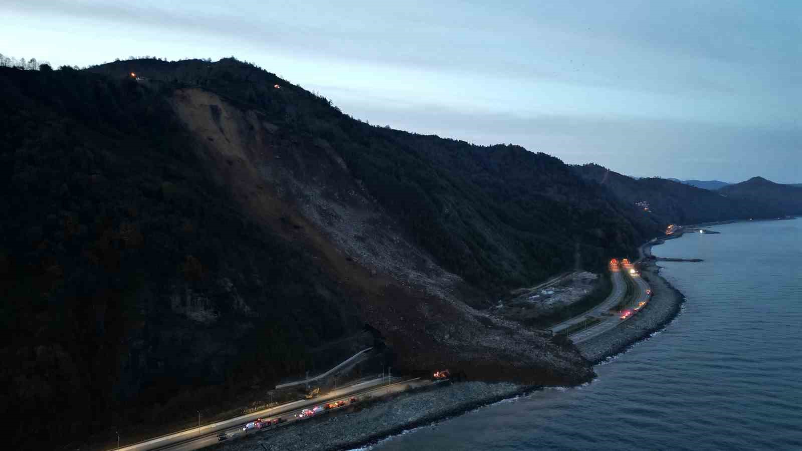 karadeniz sahil yolunda heyelan tehlikesi artiyor hXrqJSrO