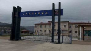kastamonuda 12 yil hapis cezasiyla aranan sahsi jandarma yakaladi IUaMtbCh