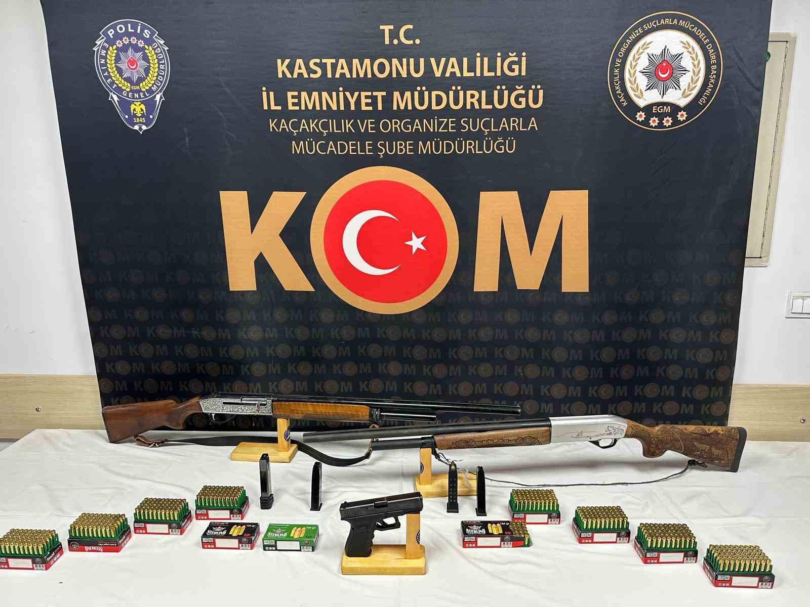 kastamonuda 3 adet silah ele gecirildi 2 gozalti JL5utUgu