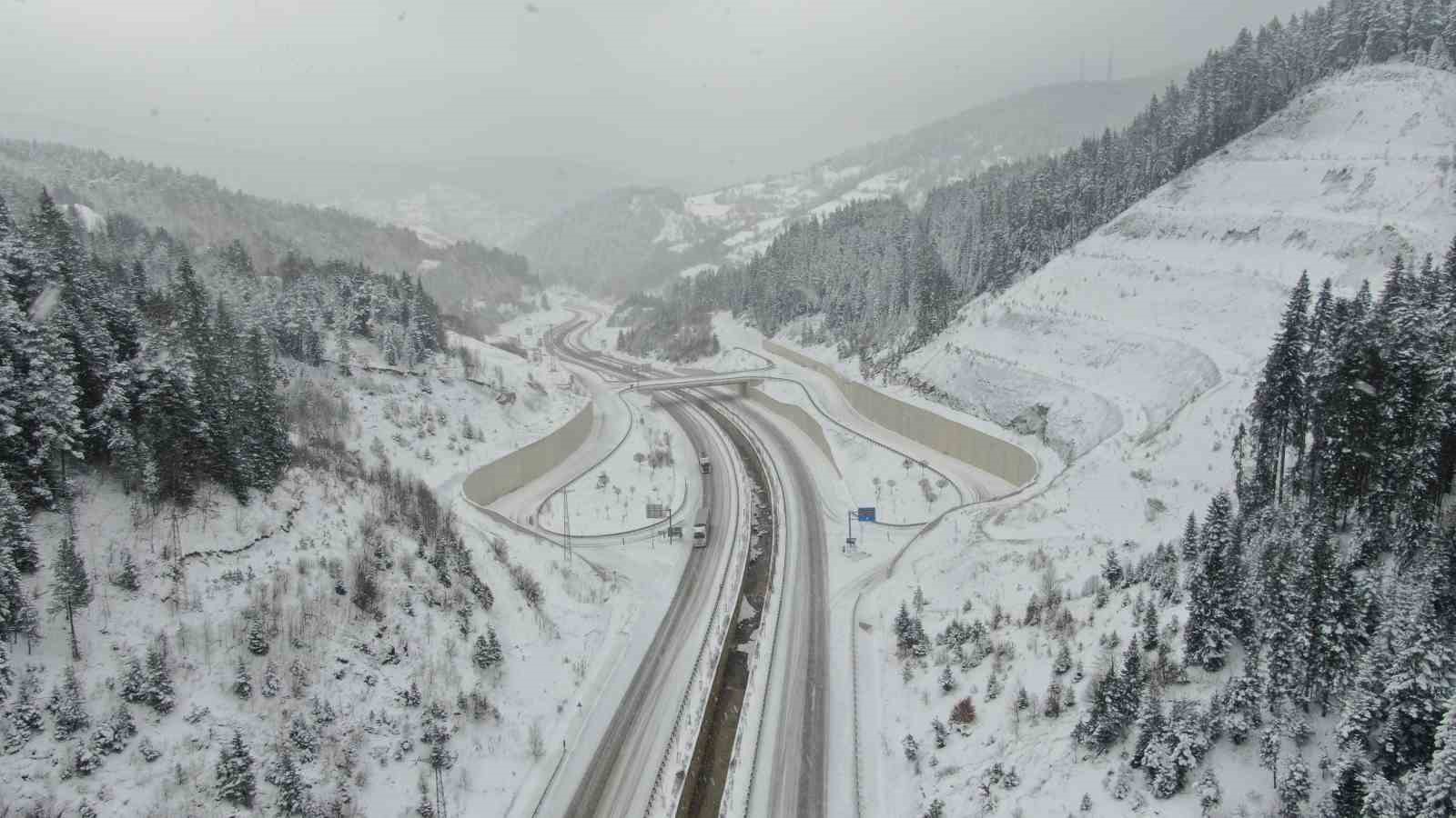 kastamonuda kar yagisi etkisini surduruyor ilgaz daginda kar kalinligi 50 santimetreye ulasti SPegeCGC