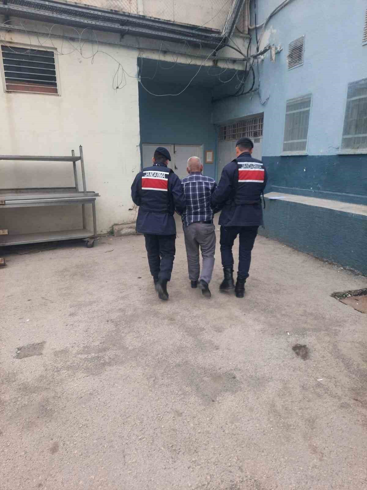 kastamonuda kasten oldurme sucundan aranan sahis jandarmadan kacamadi OjXjzD5C