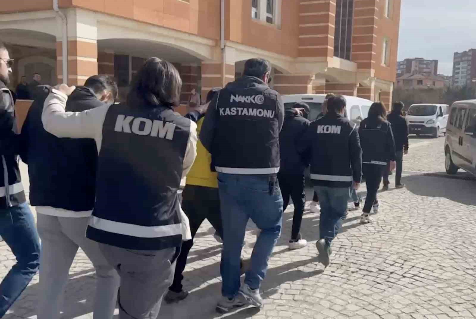 kastamonuda uyusturucu operasyonu 3 tutuklama 5h14bXaE