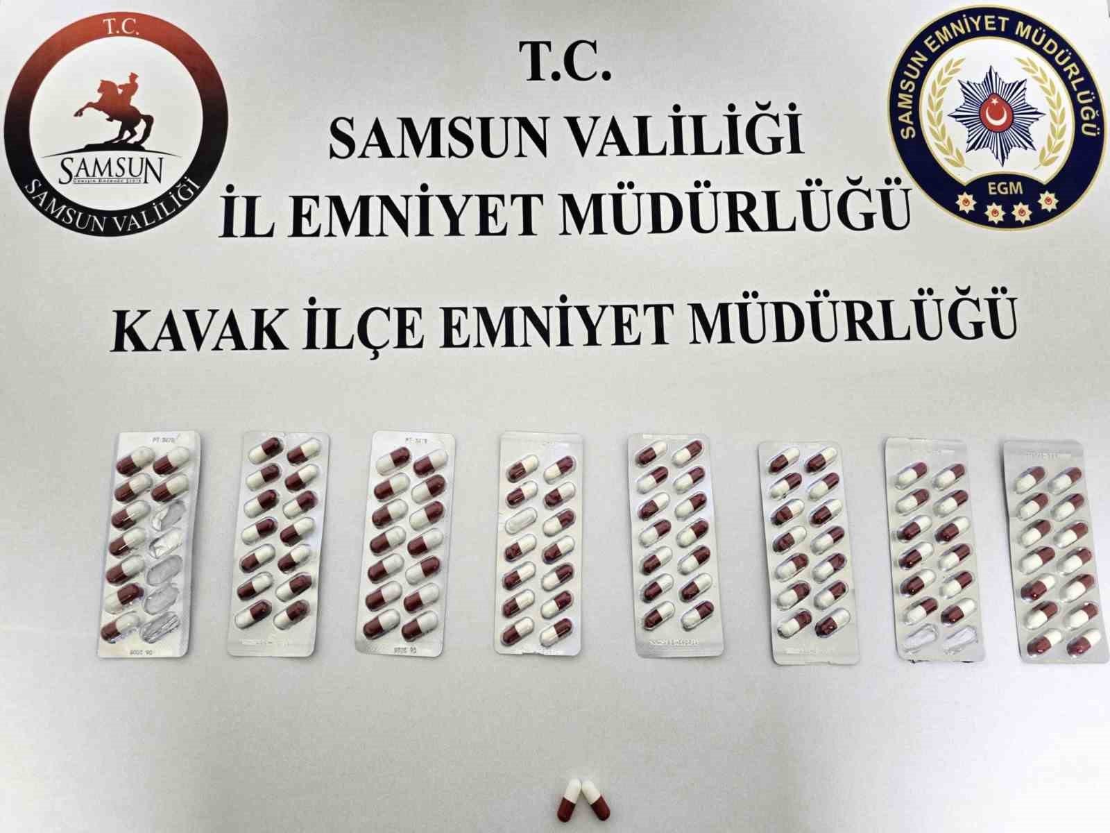 kavakta uyusturucu operasyonu 3 gozalti UNAmLrWs