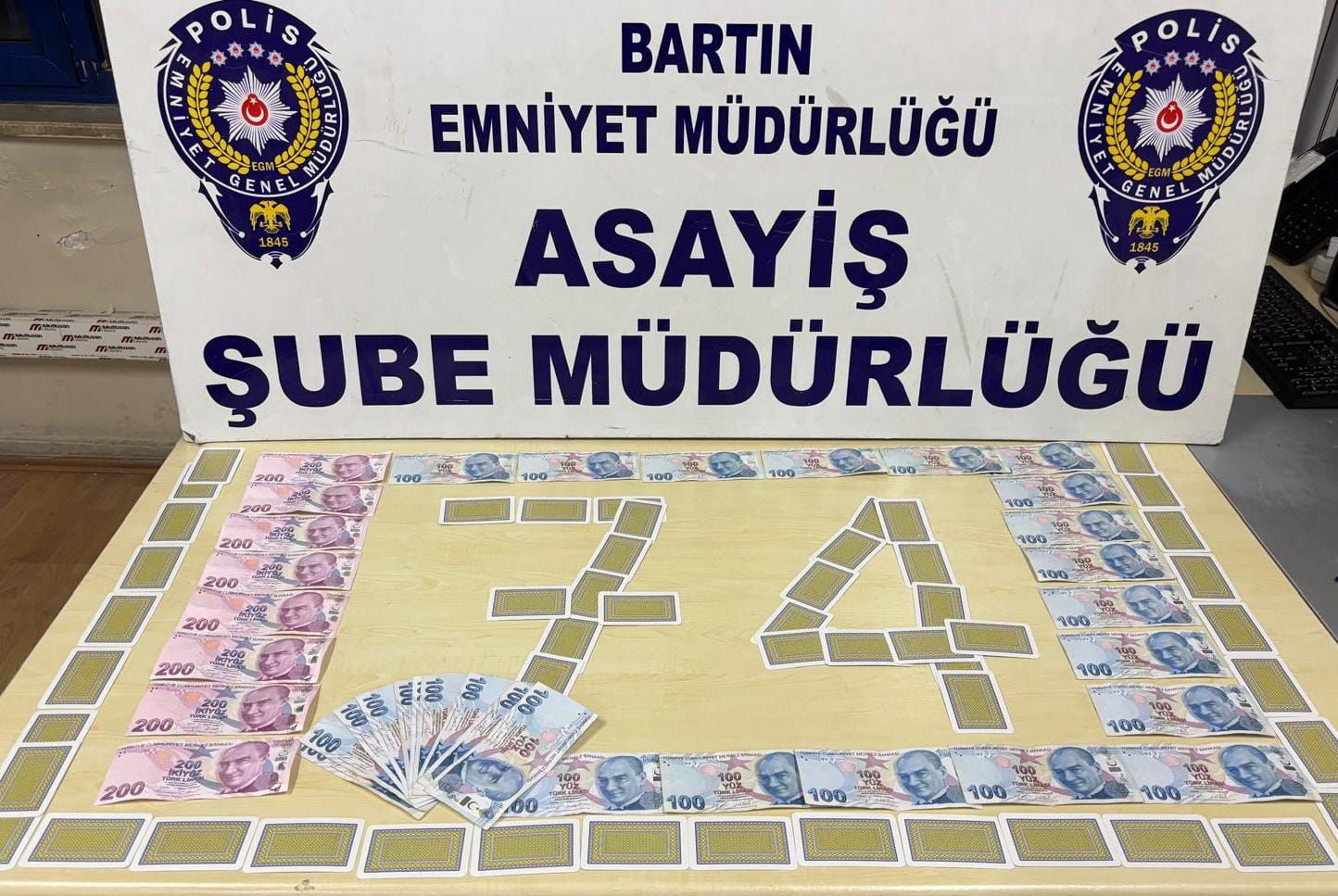 kumar oynarken yakalanan 4 kisiye 39 bin 988 tl para cezasi 48r2w8E1