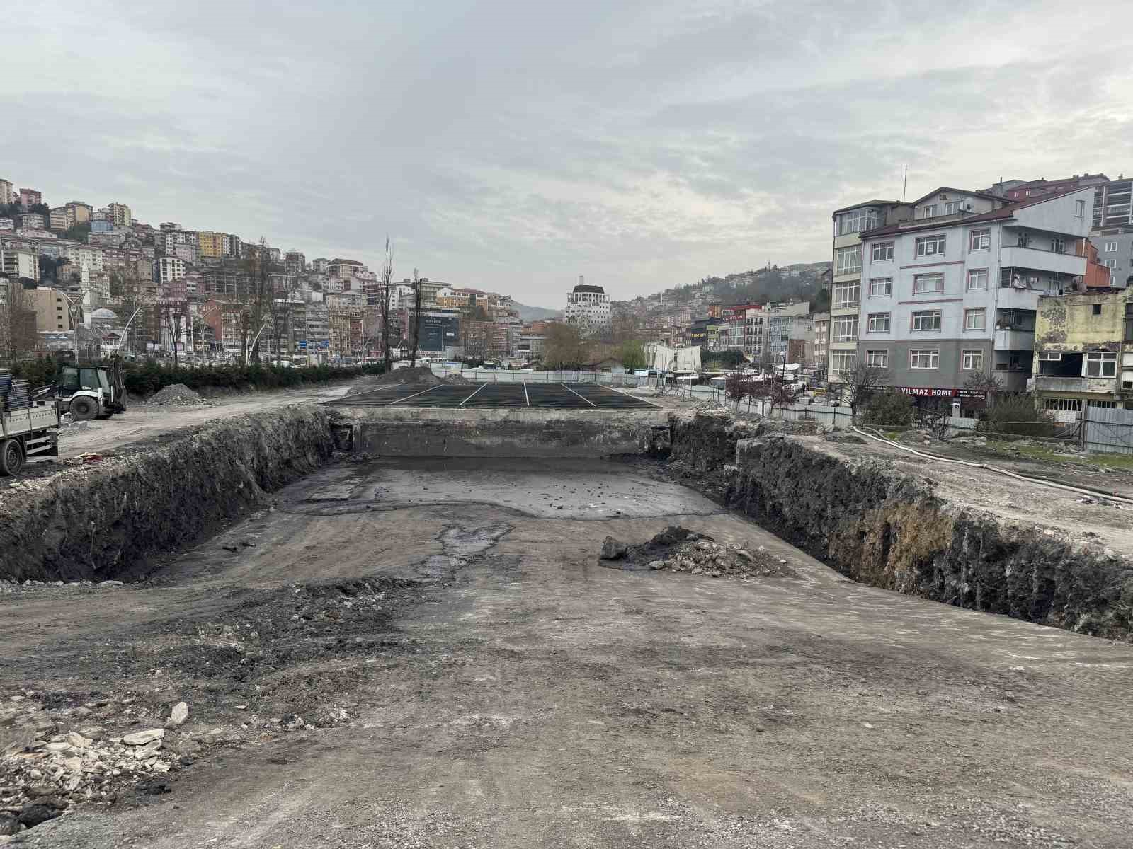 lavuar alaninda temel atma calismasi basladi EKAgBK7t