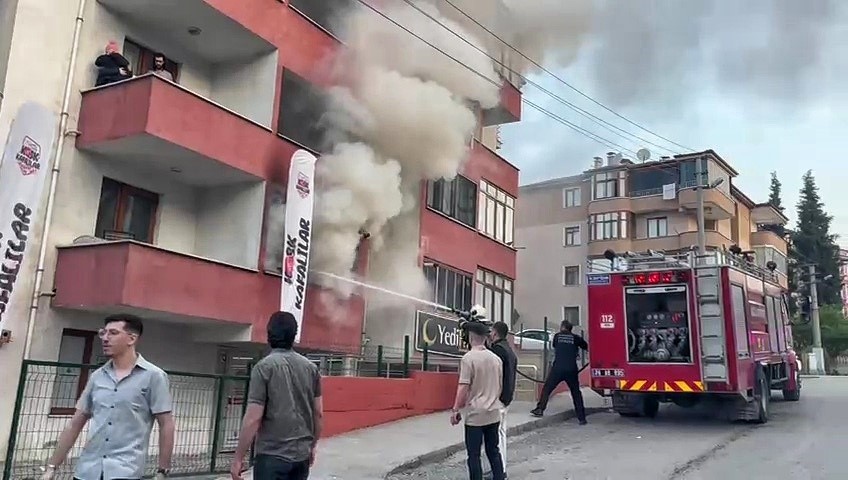 ogrencilerin kaldigi evde cikan yangin sonduruldu MrBMFsAu