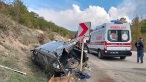 sarampole ucan otomobil hurdaya dondu 1 yarali s9qx8sX3