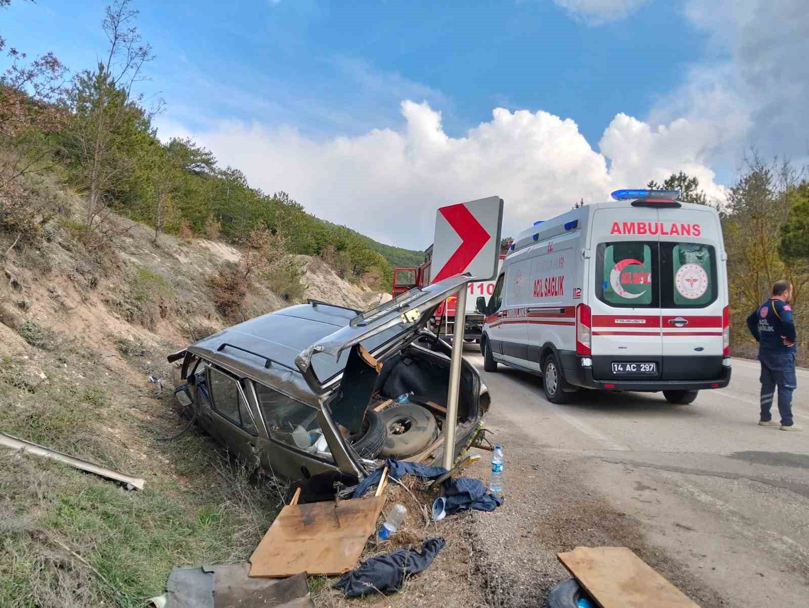 sarampole ucan otomobil hurdaya dondu 1 yarali