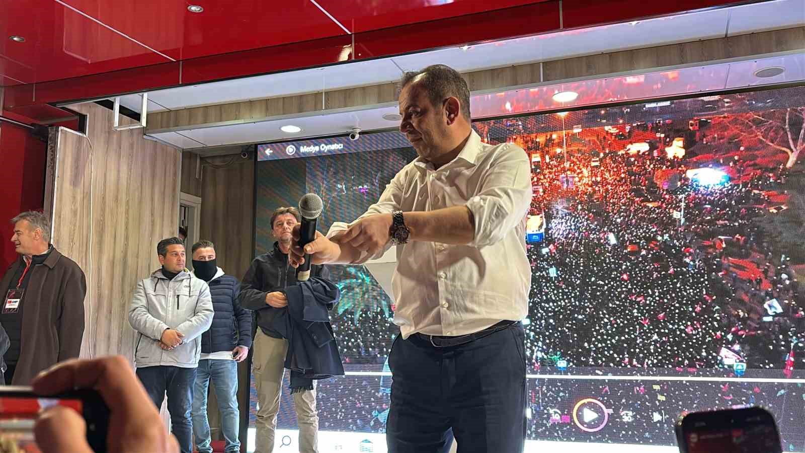 tanju ozcan dava arkadasimizi da hicbir zaman yalniz birakmayiz 7GU9amdl