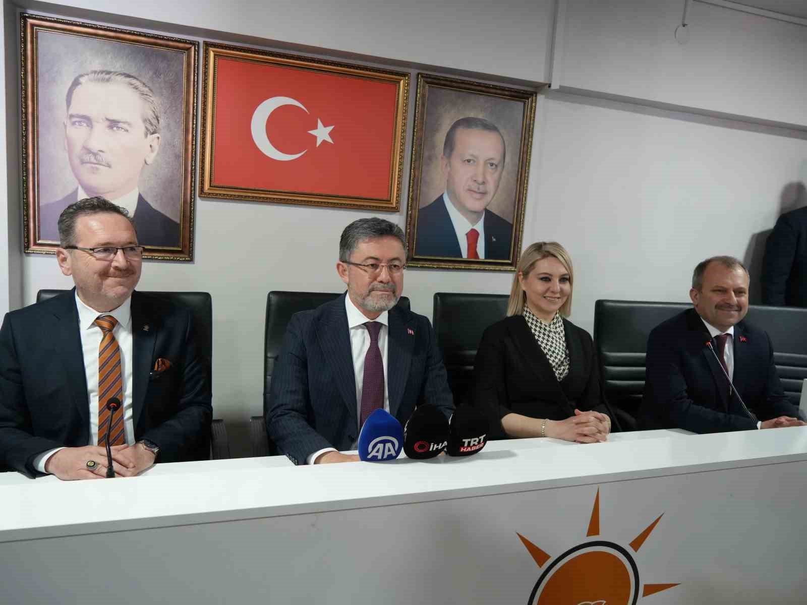 tarim ve orman bakani yumakli insanlarin sokaga cagrilarak yolsuzluklarin perdelenme amaci guttugunu herkes biliyor iC7sNvfy