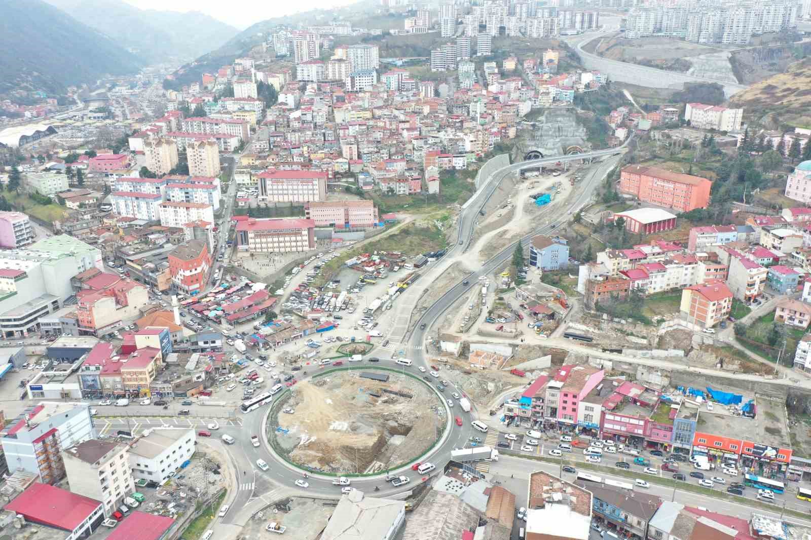 turkiyenin en maliyetli sehir ici yollarindan kanuni bulvarinin tamamlanmasina 6 kilometre kaldi EkTumnIL