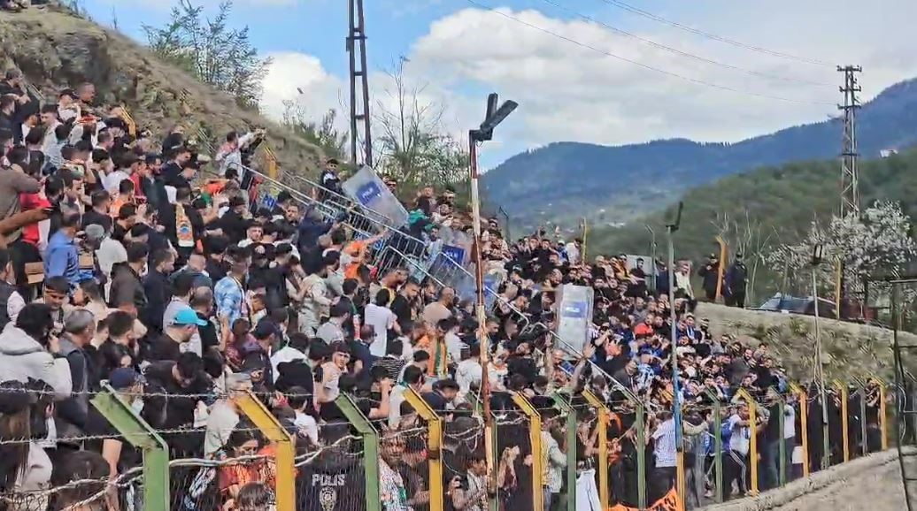 artvinde amator lig macinda kavga cikti musabaka tatil edildi YysObW2N