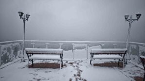 artvinde sabah saatlerinde kar surprizi 3KenHei2