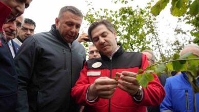 bakan yardimcisi bagci cumhuriyet tarihinin en buyuk zirai don hadisesi Blk5fvOW