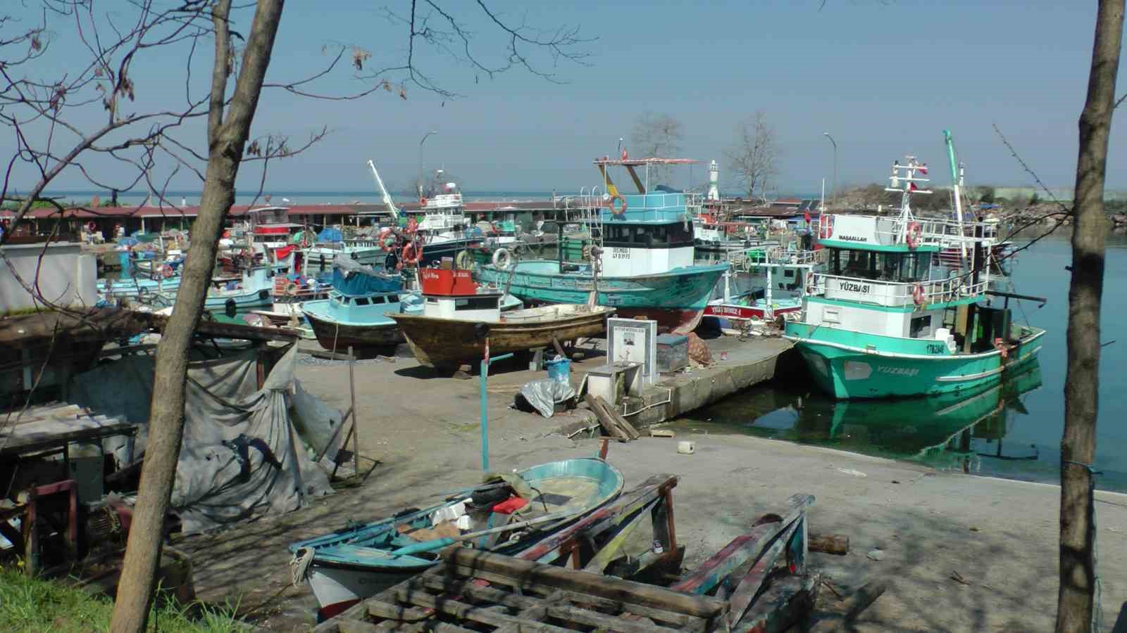 bati karadenizde balikcilar sezonu erken kapatti zqKTlH9S