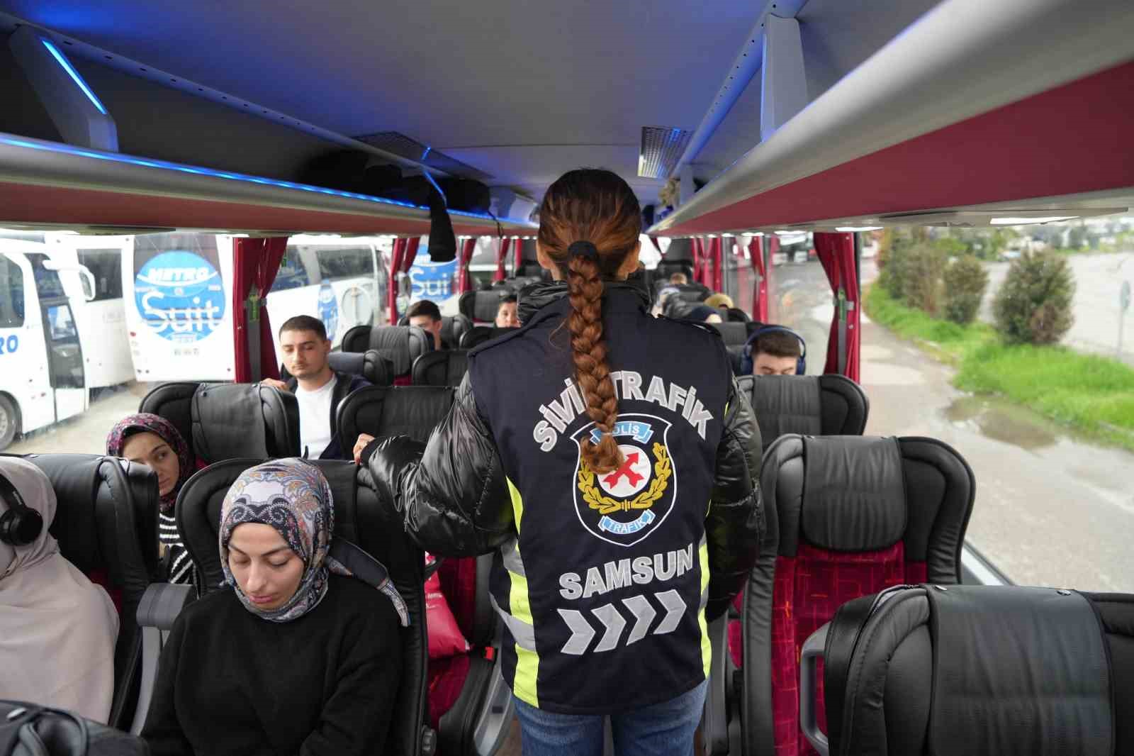 bayram donusu yolcu otobuslerinde kemer denetimi