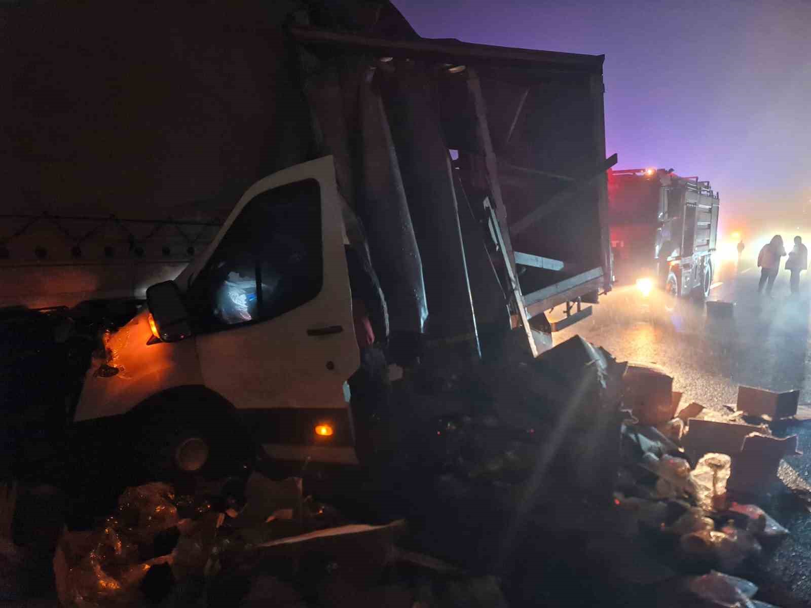 boluda zincirleme trafik kazasi 1 agir yarali NWIkwl4G