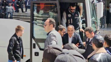 chpli eski belediye baskani usulsuzluk sorusturmasinda adliyede Gf6XLVFp