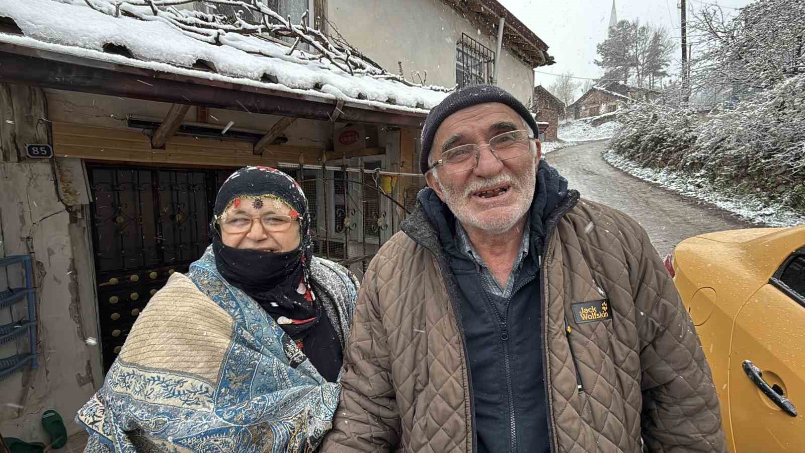 erbaadaki yagmur yuksek kesimlerde yerini kara birakti HfypKvcS
