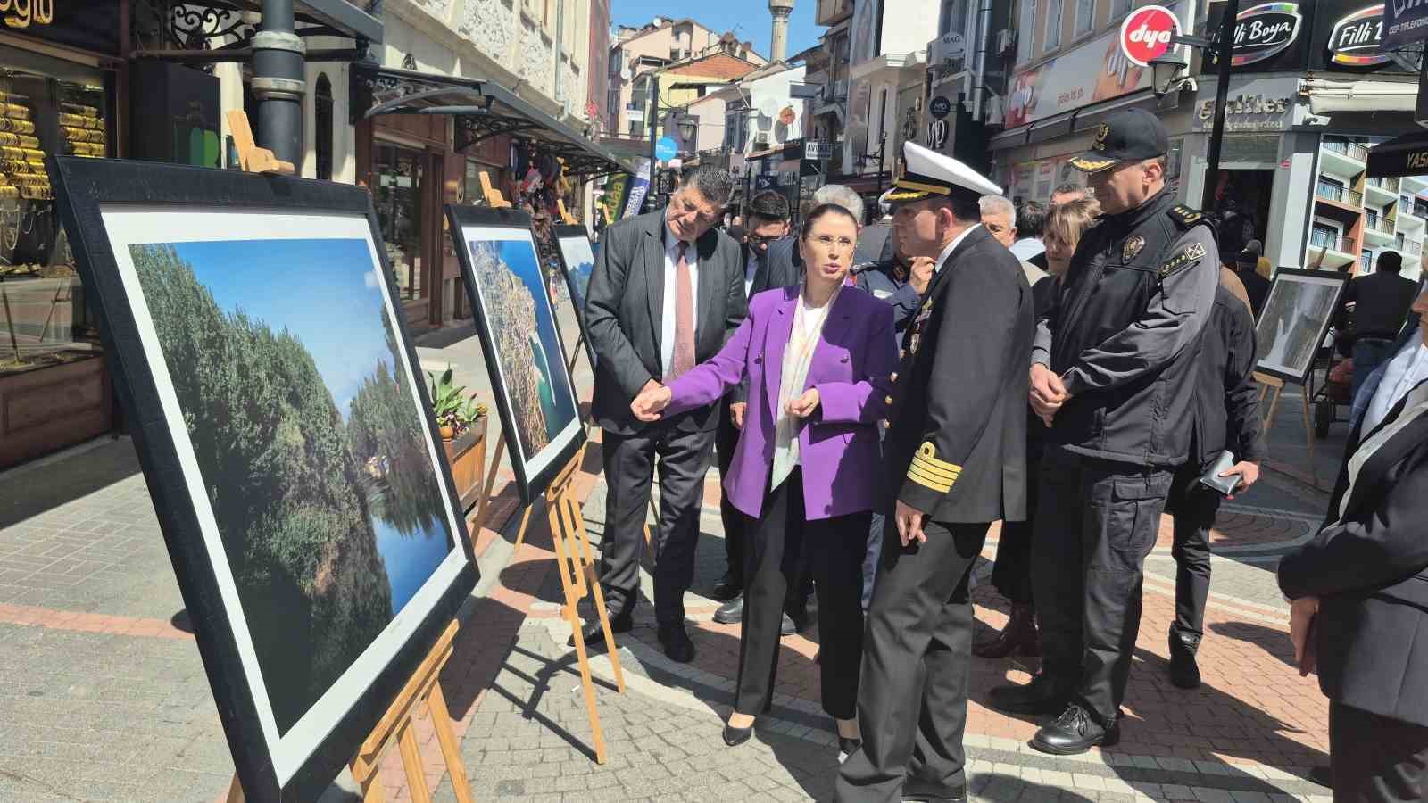 fotograf sergisinde vali arslana yanardag surprizi ipzj68ld