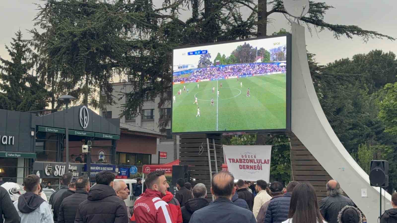 genclik ligi finali duzcede dev ekranda izlendi 9Mubf6Hd