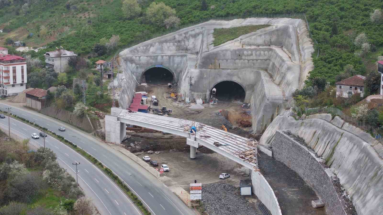 guney cevre yolu projesinde insaat calismalari suruyor yqMXnu3X