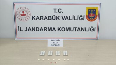 karabukte jandarmadan uyusturucu operasyonu 3 kisi yakalandi kPXeVmOw
