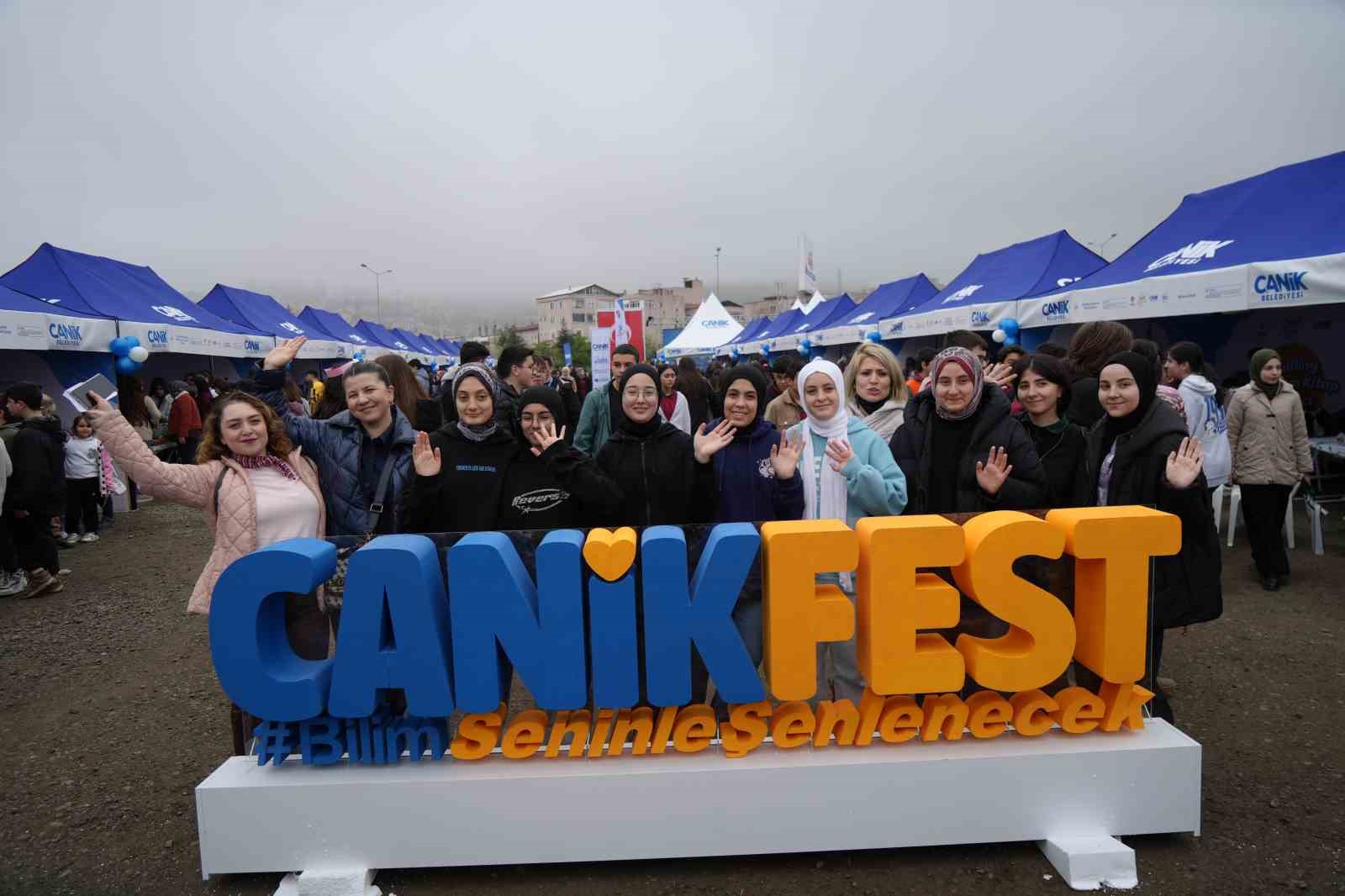 karadenizin en buyuk bilim festivali canikfest basladi sQqBXEIe