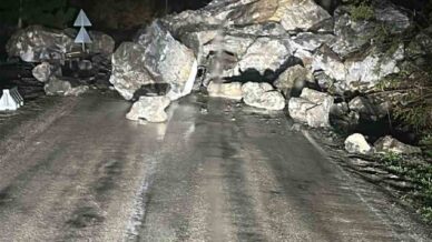 kastamonu cide karayolunda heyelan meydana geldi U1b5GSRR