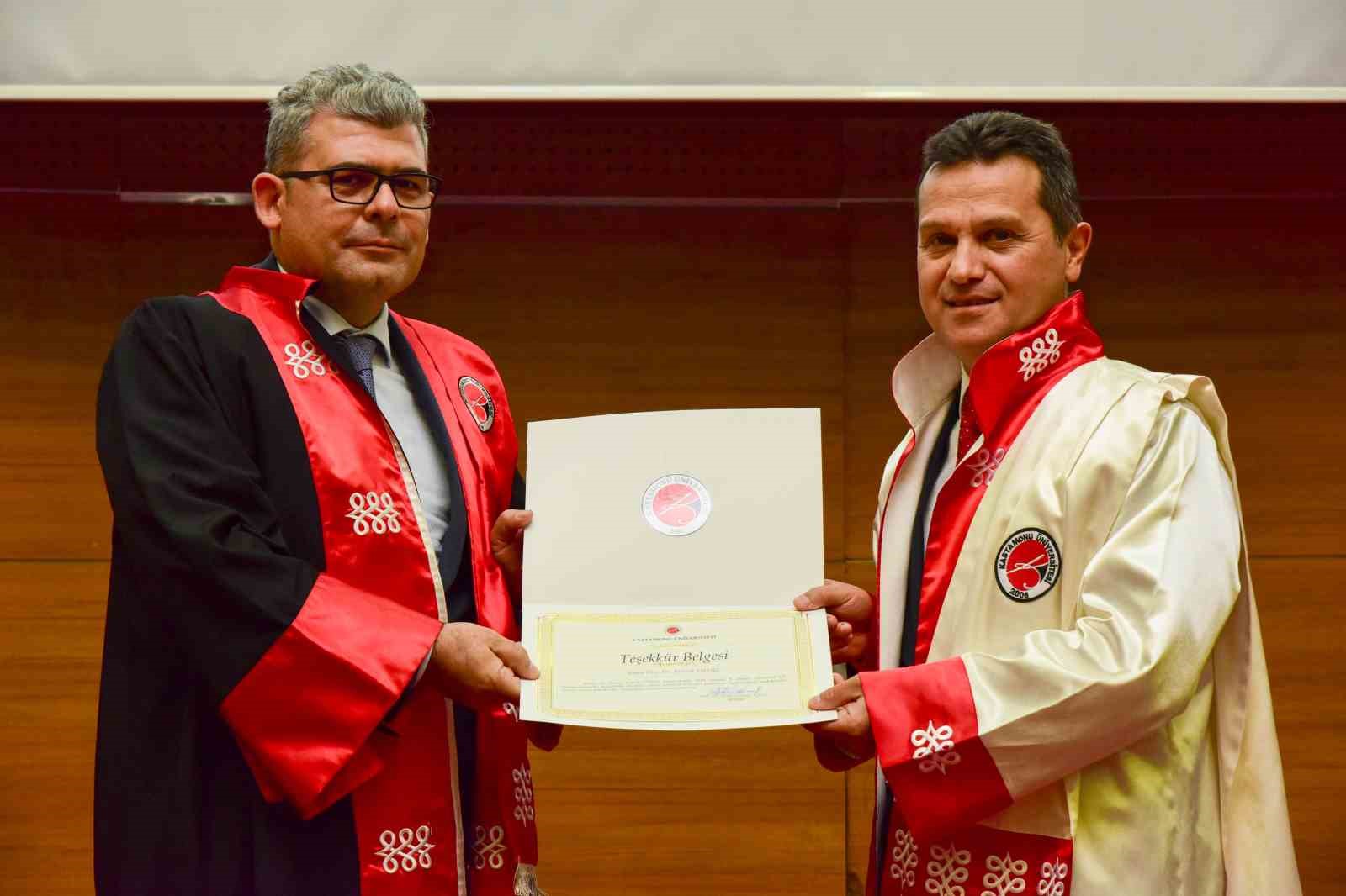 kastamonu universitesinde basarili olan akademisyenlerle ogrenciler odullendirildi 2fvy7gV3