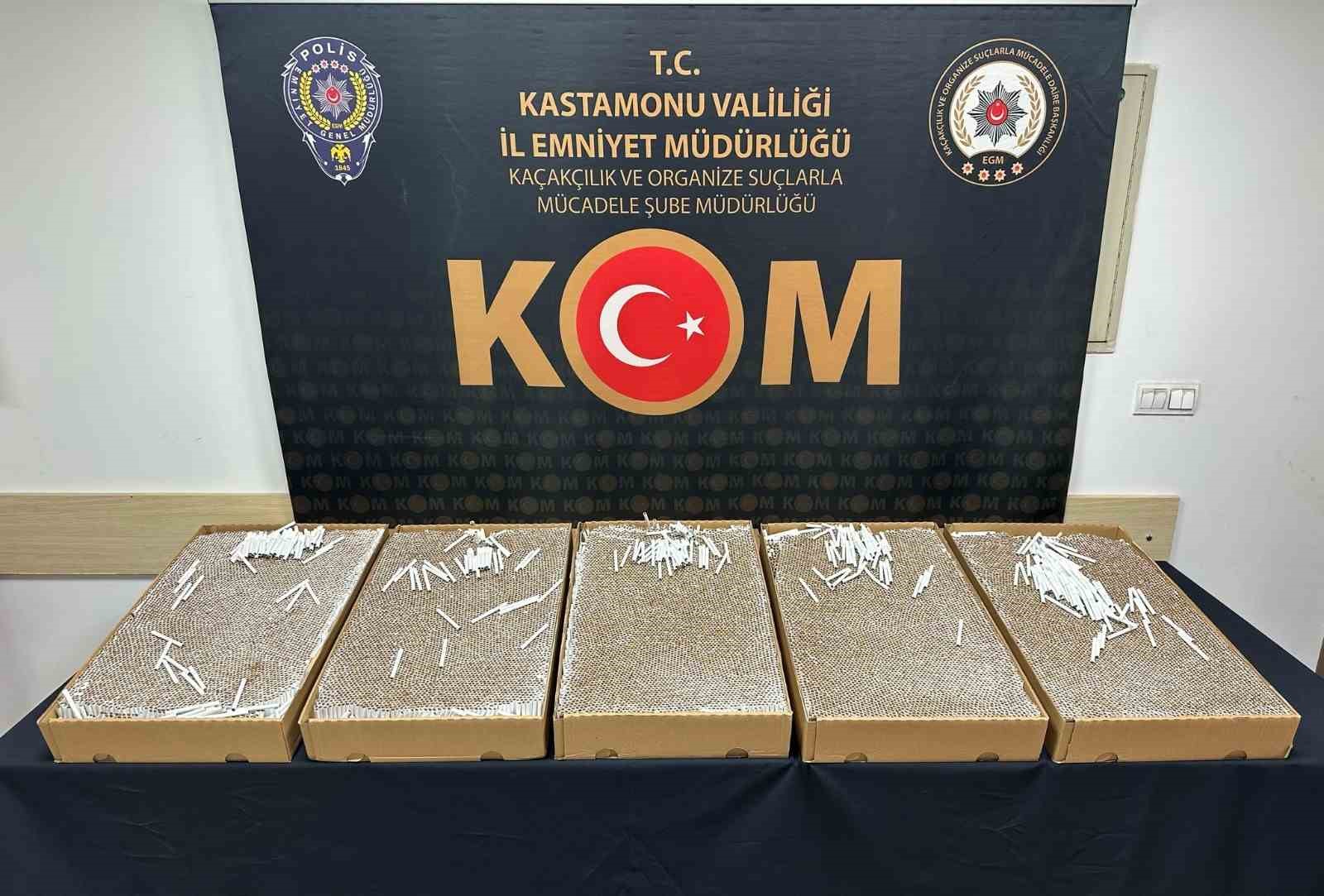kastamonuda 27 bin adet doldurulmus makaron ele gecirildi FVzqI9Me