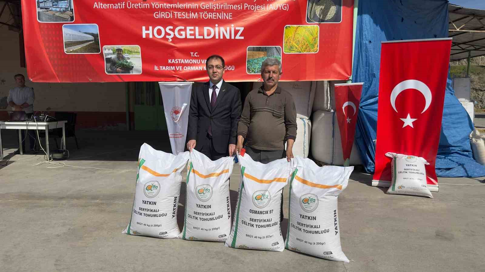 kastamonuda celtik ureticilerine 52 ton tohum dagitildi PliDaBpM