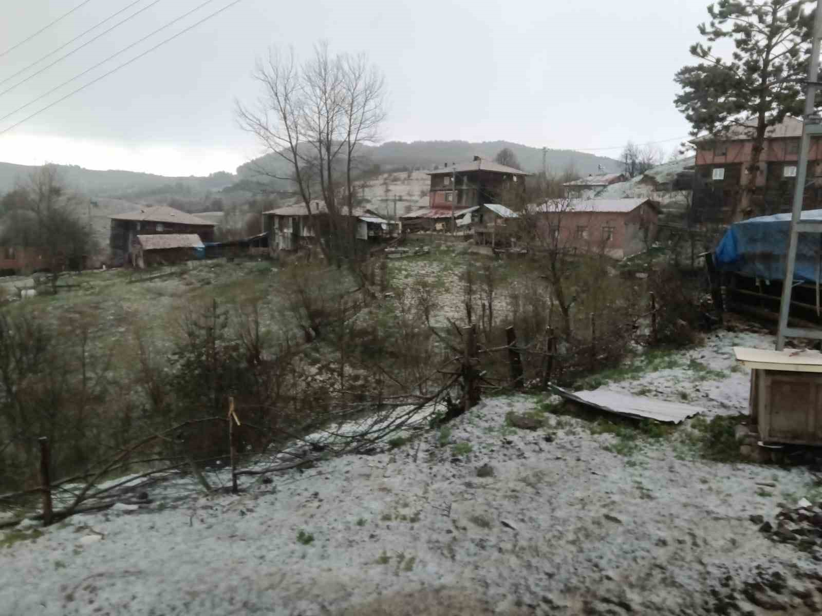 kastamonuda ceviz buyuklugunde dolu yagdi 9DOUTzYJ