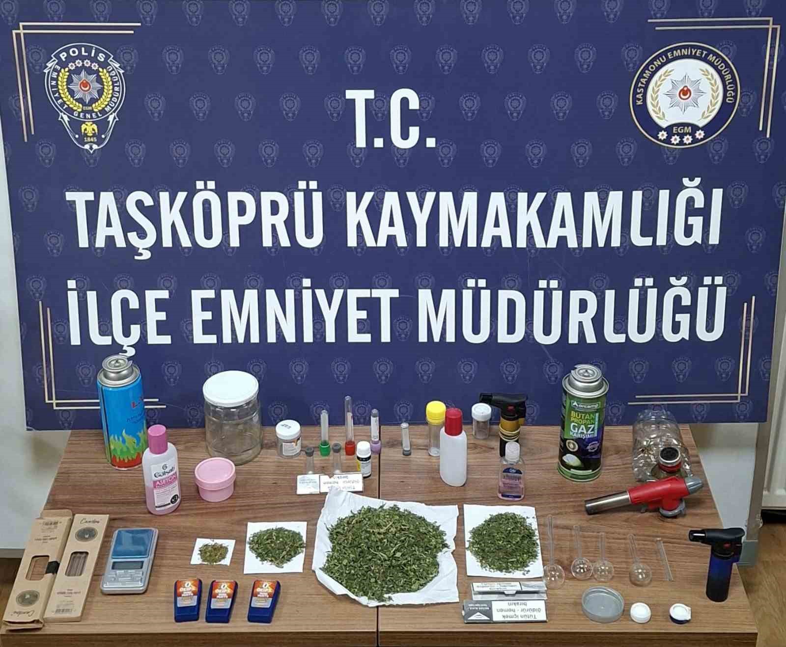 kastamonuda uyusturucu operasyonu 1 gozalti jaUfBFh8