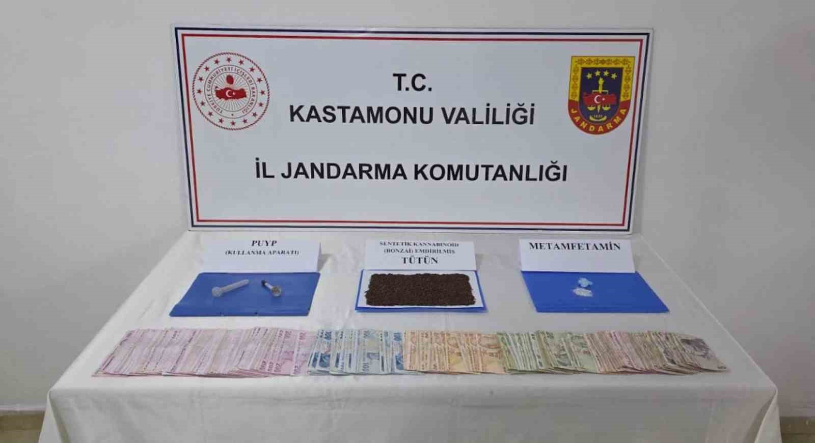 kastamonuda uyusturucu operasyonu 1 tutuklama pmu6VmXd
